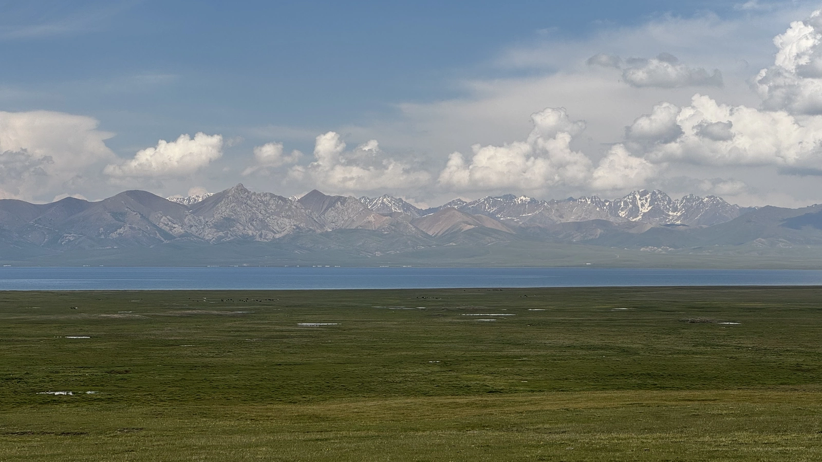 son-kul-lake-panoramic-view.webp